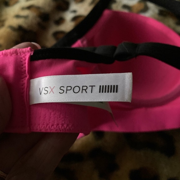 Victoria’s Secret Sports Pink Underwired Bra 32C - Picture 5 of 6